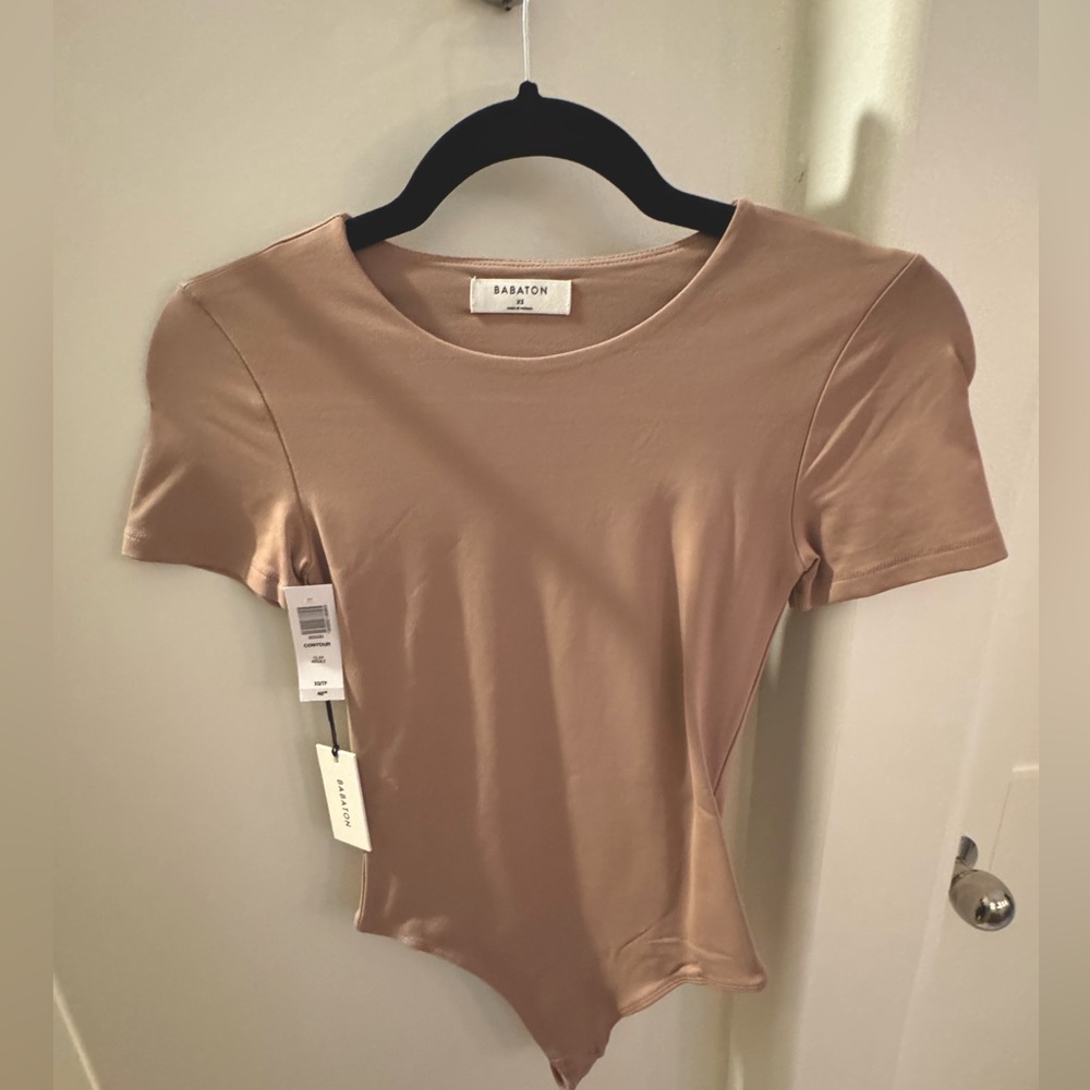 Aritzia Contour Crew Shortsleeve Bodysuit